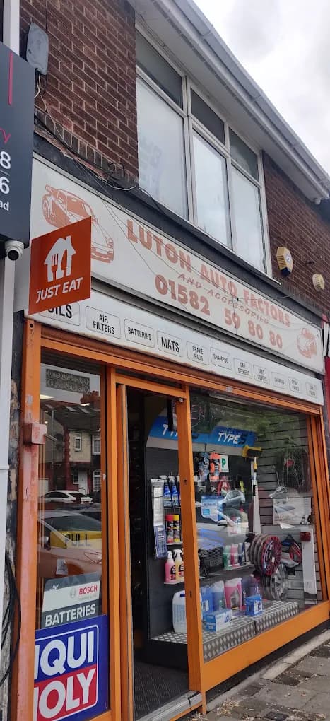 Luton Auto Factors store gallery image 6